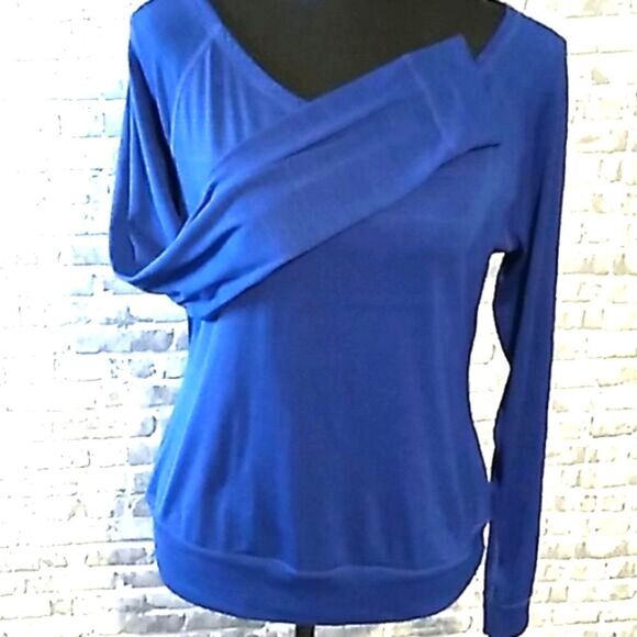 Adidas climalite blue long sleeve boat neck layer top - Picture 1 of 12